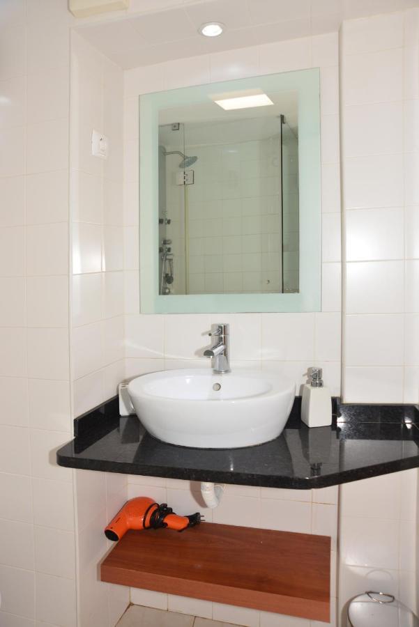 Apartamento Chiado Carmo 53 Lisbon Luaran gambar
